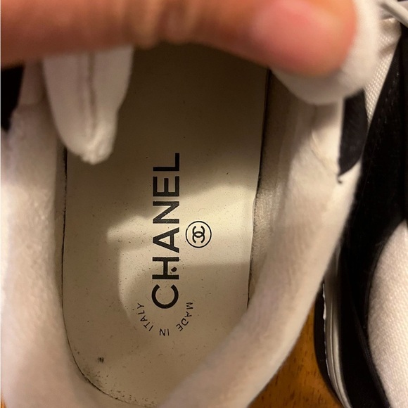 Chanel shoes! 8 1/2 Size - Picture 5 of 6